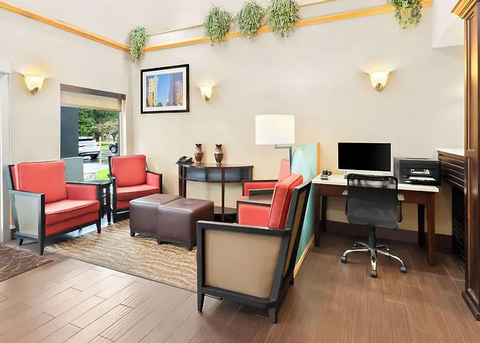 Comfort Suites Portland Airport